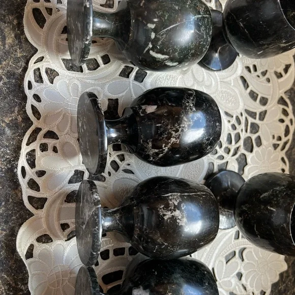 Elegant Black Marble Goblet Set - Picture 6 of 6